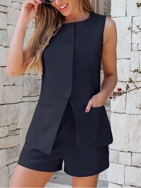 🎉Stylish Navy Sleeveless Button Front Top with Matching Shorts Set